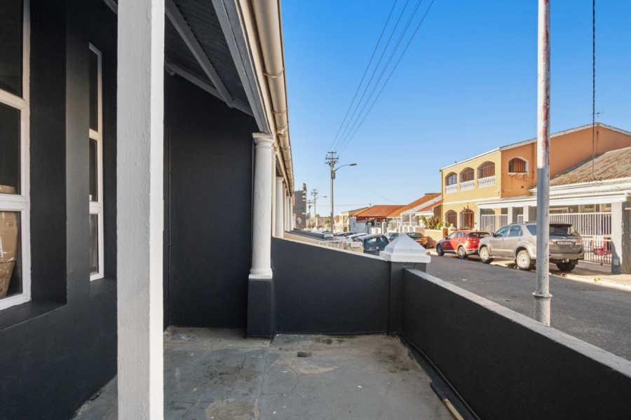 To Let 2 Bedroom Property for Rent in Salt River Western Cape